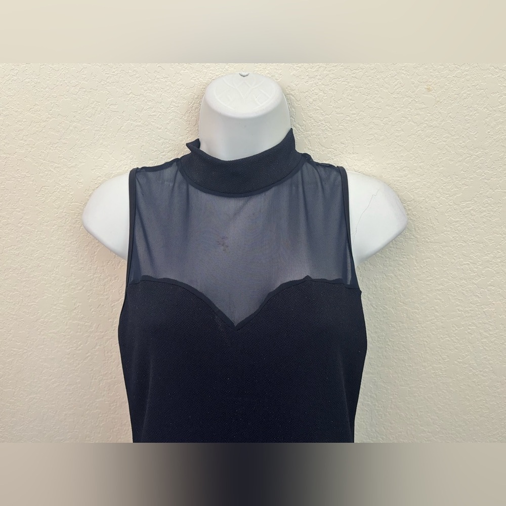 Womens Bailey Blue sleeveless cotton size M Back Button Semi Sheet Sparkle - Picture 2 of 8